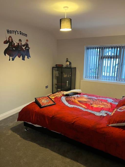 Potters Hideout- 2 Bedroom 2 Bathroom Apartment Watford  Ngoại thất bức ảnh