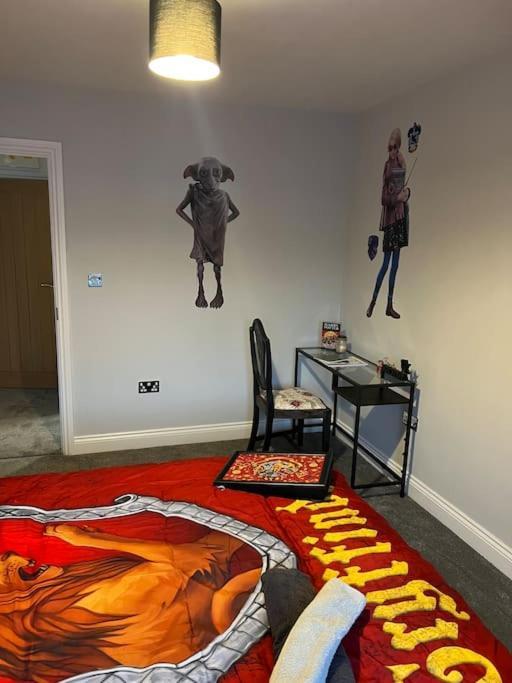 Potters Hideout- 2 Bedroom 2 Bathroom Apartment Watford  Ngoại thất bức ảnh